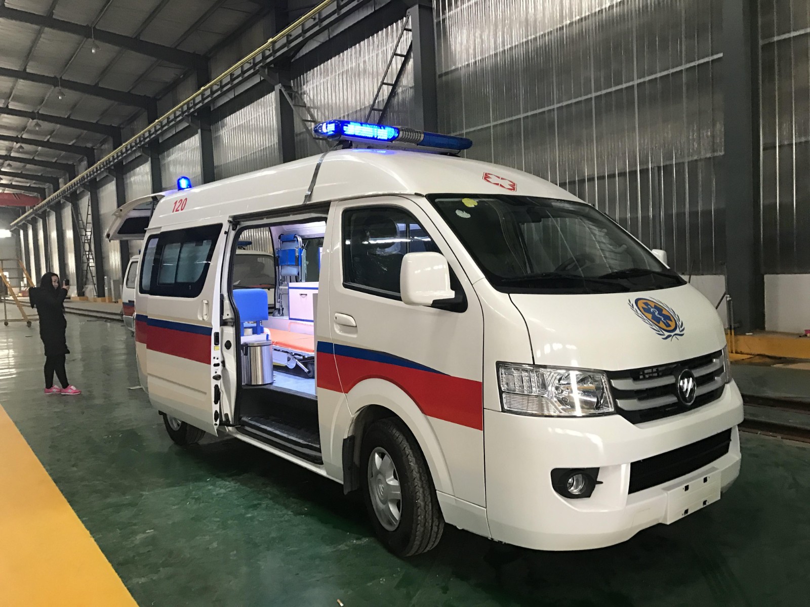金沙县救护车转院