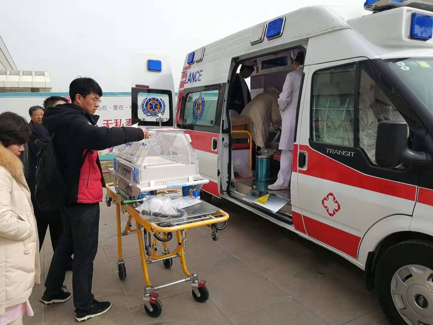 金沙县救护车转院